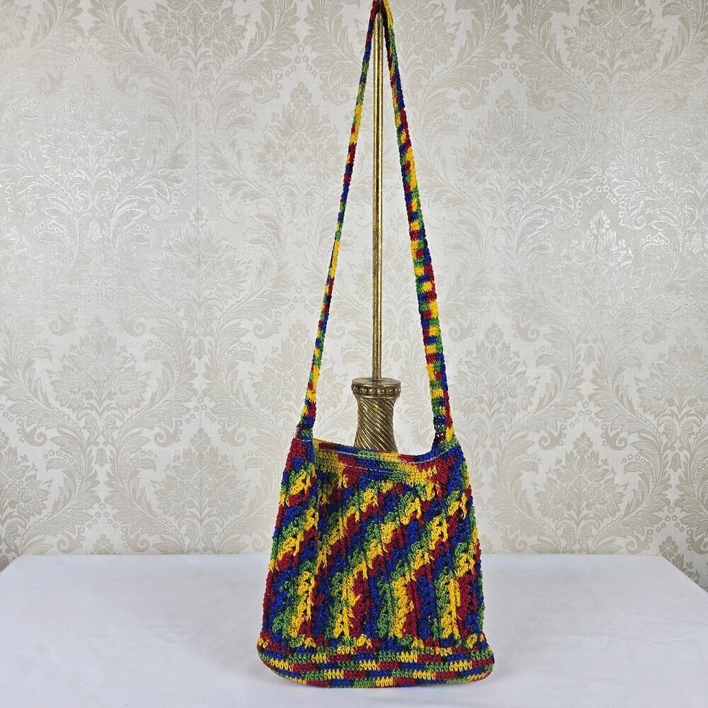Primary Colored Crochet Shoulder Bag Fabric Lining Hook and Loop Tape Closure
